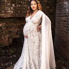 But these stunningly gorgeous maternity wedding dresses certainly come close! The 15 Best Maternity Wedding Dresses For Every Bridal Style