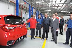 01114328884 (bob) kami menyediakan perkhidmatan cat kereta, ketuk kereta dan mengilatkan kereta anda. Perodua Buka Pusat 3s Baharu Di Sungai Buloh Paultan Org