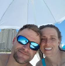 How to clean shower doors without smudges?