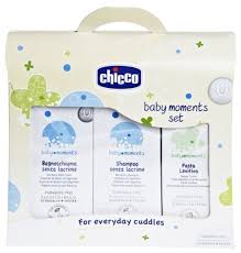 Thanks to its frame you will always have your baby at a comfortable height while showering. Chicco Moments Baby Bath Set