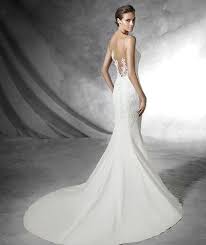 Your dress size is approximately one size larger than your street/jean size. Pronovias Size 12 Velace Bridal Wedding Dresses Bellingham Ma