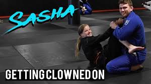 Jake gezegenin üzerinde kol gezen bir ordu tarafından kaçırılır. Jiu Jitsu Training With Dante Leon Jiu Jitsu Training Jiu Jitsu Jiu Jitsu Girls