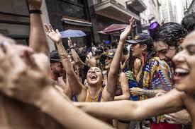 Fim de semana de pré-Carnaval em São Paulo deve ter pancadas de chuva à tarde