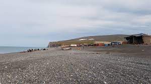 Uelen is a rural locality in chukotsky district, just south of the arctic circle in chukotka autonomous okrug in the russian far east. Datei Uelen Beach Jpg Wikipedia