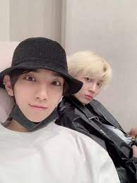 He is a member of the boy group seventeen under vocal team. 14 Jeonghan And Joshua Ideas In 2021 Jeonghan Joshua Seventeen Seventeen Kpop