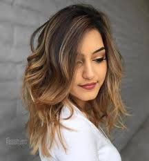 It makes no sense to fret over your face shape, all the more so, as long faces have some strengths. 40 Flattering Haircuts And Hairstyles For Oval Faces