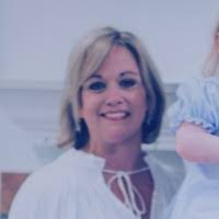 Lori Burchfield's Instagram, Twitter & Facebook