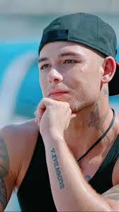 Nick Max's Instagram, Twitter & Facebook