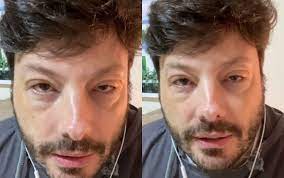 Danilo gentili júnior é um humorista, escritor, cartunista, repórter, empresário e apresentador brasileiro. Danilo Gentili Reports Suffocation When Having Allergic Reaction To Medication I Could Go To The Bag Prime Time Zone Entertainment Prime Time Zone