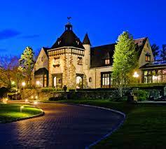 Castle Wedding Venues To Get Married In Fairytale Wedding Venuelust Castle Wedding Venue Colorado Wedding Venues Destination Wedding Venues