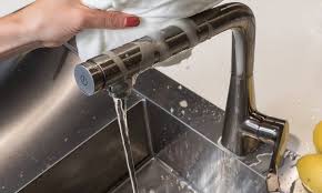 how to clean a kitchen faucet?