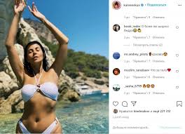 И с тех пор фигура знаменитости не изменилась. Nastya Kamenskih Pohvastalas Figuroj V Otkrovennom Kupalnike