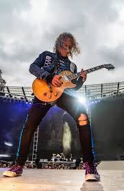 In january 1998, he got married to his current wife, lani hammett. Kirk Hammett Metallica Kirk Metallica Metallica Metallica Guitarist