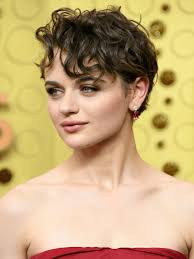 32 Short Wavy Hairstyles to Inspire Your Next Chop