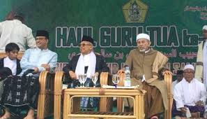 Ia anak dari husain bin ali dan cicit dari muhammad. Kh Maruf Gubernur Dki Dan Malut Hadiri Haul Guru Tua Al Habib Assayyid Idrus Bin Salim Al Jufri Ke 51