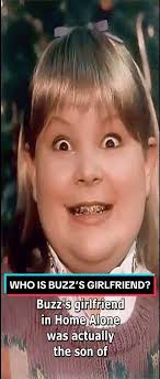 The truth about Buzz's girlfriend #woof #homealone #kevinmcallister #t...