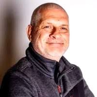 50+ "Adrián" profiles