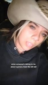 Roxanne🛻 (@dodge.ram2g)