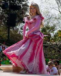 Princess Aurora Disneyland Face Character Disney Princess Cosplay Disney Cosplay Disneyland Face Characters