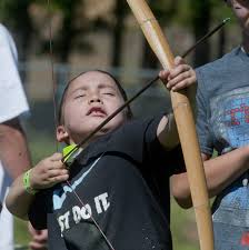 Bringing Back the Bow: Grand Ronde tribes regain a lost tradition in  program that teaches Native kids to build bows