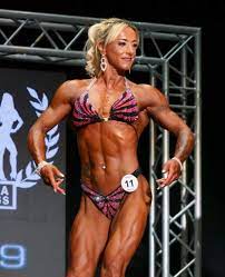 Miss universe 2019 is zozibini tunzie from south. Bodybuilding Ella Lasst Die Muskeln Spielen Vocklabruck