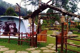 Selain fun games & team building, aktivitas di glamping lakeside rancabali ini ada offroad di glamping lakeside rancabali, rafting di sungai palayangan ( pangalengan atau di sungai ciwidey. 4 Pilihan Penginapan Dengan Pemandangan Alam Di Ciwidey Halaman All Kompas Com