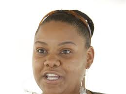 Rally pushes health, safety improvements at Greenbelt Place apartments