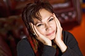 Oana pellea vine la intâlnirile yorick joi, 26 mai, în ceainăria cărturești. Oana Pellea La Festivalul De Carte Transilvania