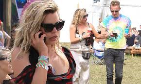 Billie Piper Attends Glastonbury With Husband Laurence Fox Laurence Fox Billie Piper Glastonbury