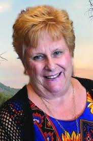 Diann Howell's Instagram, Twitter & Facebook