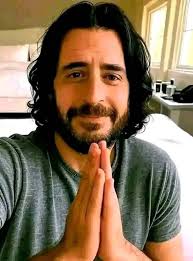 Jonathan Roumie shares a photo and receives comments