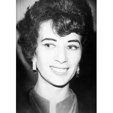 Maureen Wray's Instagram, Twitter & Facebook