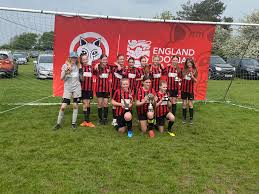 Sam Thurlow (@s_thurlow)