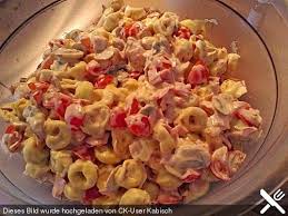 Tortellini Salat Mit Tomaten Und Schinken Von Kolle Jessi Chefkoch Rezept Tortellinisalat Rezepte Tortellini