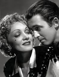 💋 Dorian Dennis #🔥 Burlesque dancer #🧜🏻‍♀️ #doriandennis #burlesque  #burlesquedancer ##1950s #👄 #👙