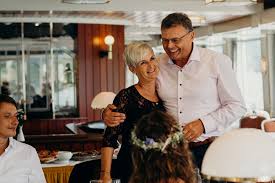 Nach 12 ganzen und einem halben jahr. Petersilienhochzeit Wunsche Und Brauche Zum 12 5 Hochzeitstag