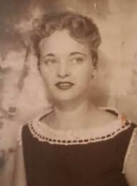 Lillie Smith's Instagram, Twitter & Facebook