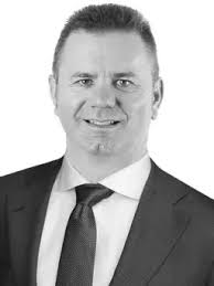 Ngā pārongo mō Jonathan Ogg