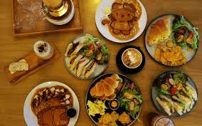 The magnificent flying noodles which is the hottest talk of the town is available at underground societe bandar sunway now. Fabu Cafe Bandar Sunway Foodadvisor