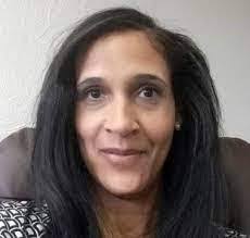 Theresa Knott's Instagram, Twitter & Facebook