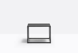 Your coffee table should be about twelve to eighteen inches from your sofa, ensuring there isn't too little or too much space between your sofa and coffee table. Complement Code 50x50x36