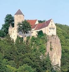 Reisen Im Altmuhltal Prunn Und Essing Europas Langste Holzbrucke Burgen Und Schlosser Deutschland Burgen Mittelalterliche Burg
