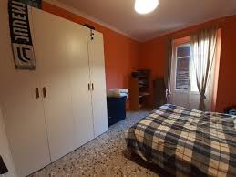 Ampio soggiorno/sala da pranzo, cucina abitabile, n.2 camere da letto, n.2 bagni. Torino In Palazzo Signorile Appartamento A Torino In Affitto