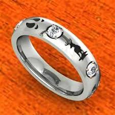 Wildlife Wedding Bands Tm Deer Track Wedding Bands Tm Wildlife I D Like It Just To Have It Not As A We Hunting Jewelry Rings For Men How To Make Rings