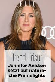trend frisur jennifer aniston setzt auf naturliche framelights jennifer aniston haarfarbe frisuren faltenentferner
