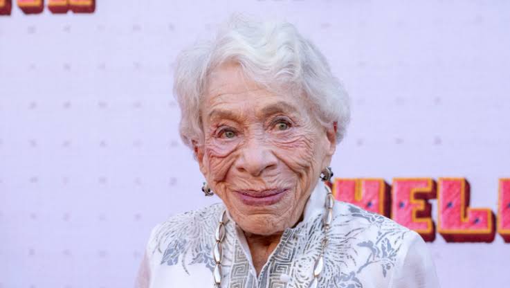 Bunny Levine, who began her Hollywood career after retirement, starred in ‘Gilmore Girls’ and ‘Shameless’ dies at 97