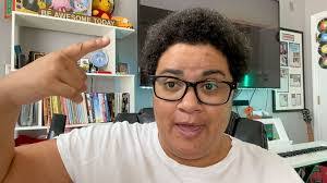 Carol Leeson's Instagram, Twitter & Facebook