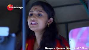 Neeyum Njanum| Actress Susmitha Childhood Photos