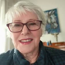 I was just thinking about what it is I like about being in this industry.  1. I am helping people and their Animals 2. I believe wholeheartedly in  these products 3. These