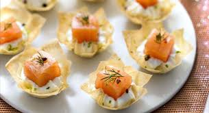 Nids De Brick Au Saumon Fume 100 Recettes D Aperitifs Pour Noel Alimentation Recette Aperitif Toast Saumon